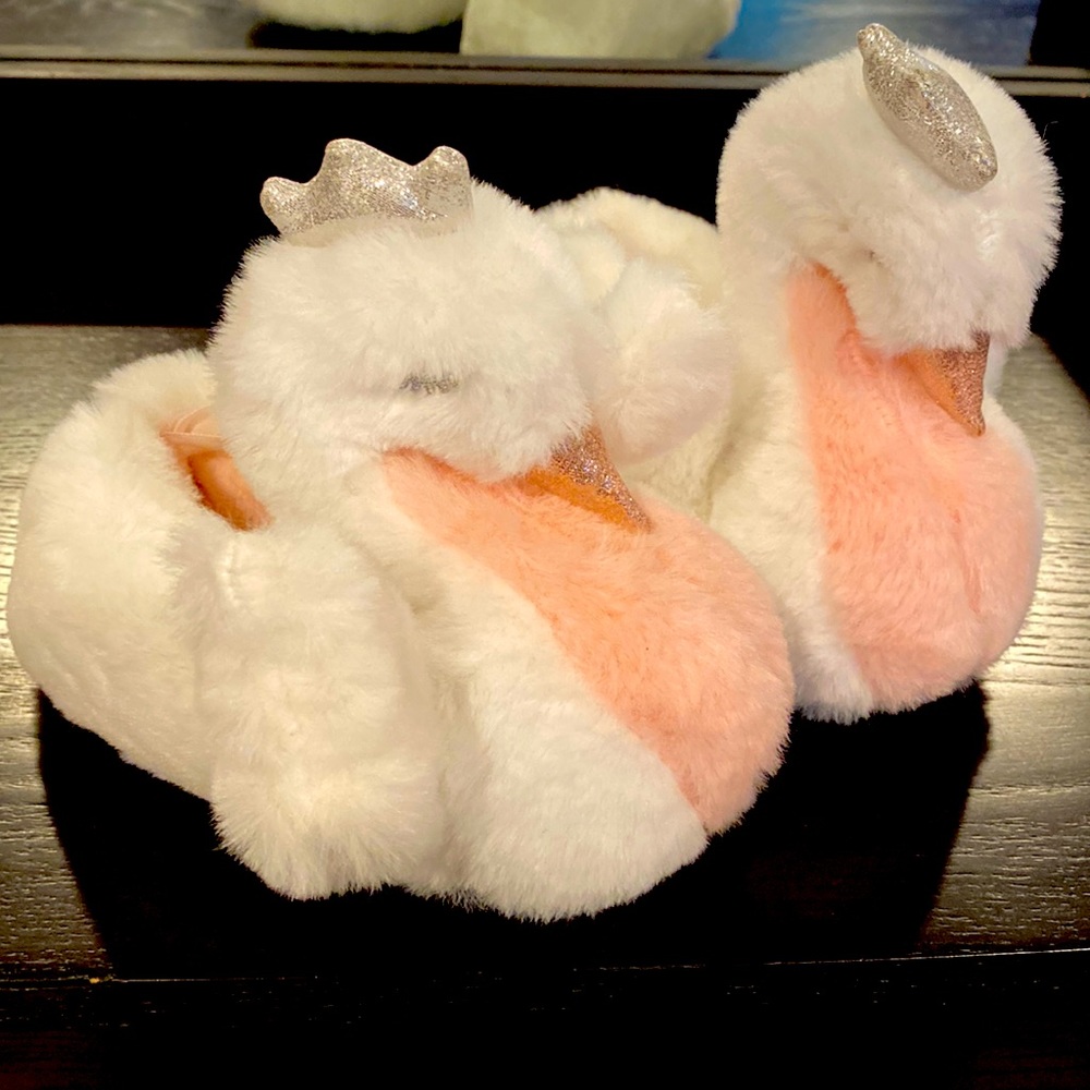 Swan slippers